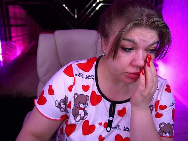 LyalyaPiska live webcam show