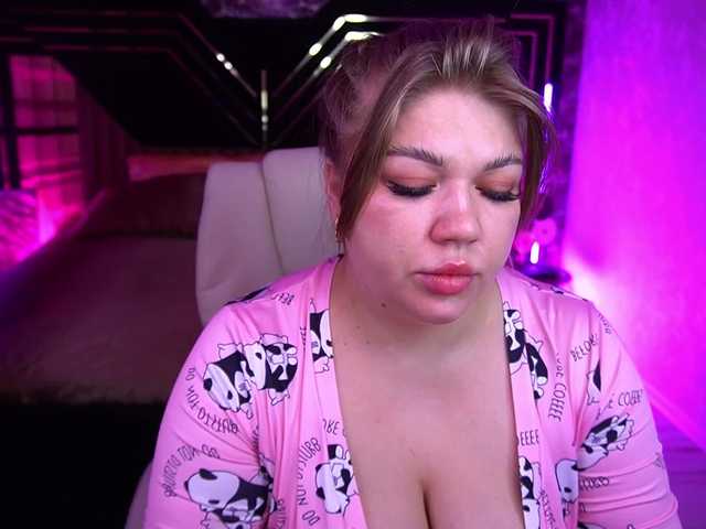 LyalyaPiska live cam on BongaCams