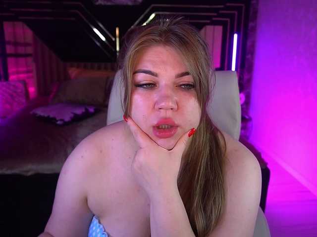 LyalyaPiska live cam on BongaCams