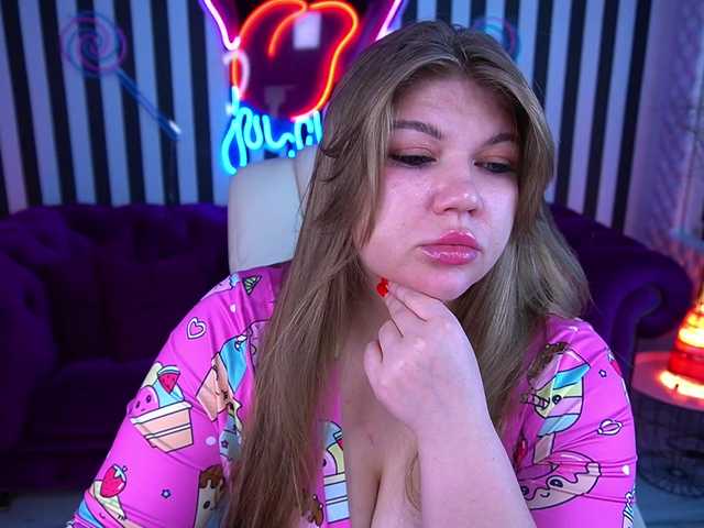 LyalyaPiska live cam on BongaCams