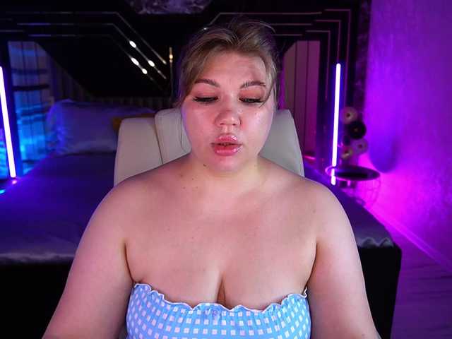 LyalyaPiska live cam on BongaCams