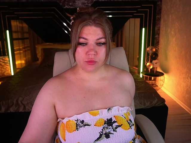 LyalyaPiska live cam on BongaCams