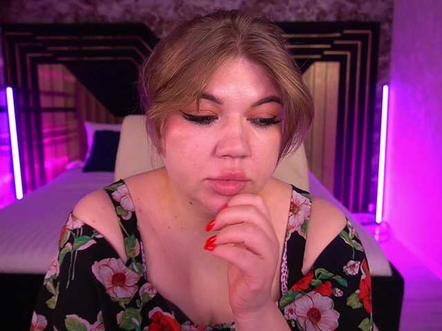 LyalyaPiska live cam on BongaCams