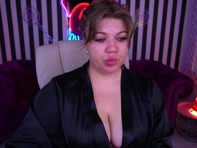 LyalyaPiska live cam on BongaCams