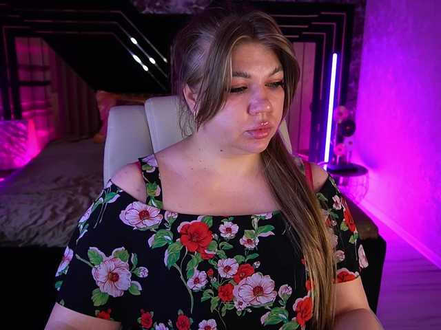 LyalyaPiska live cam on BongaCams