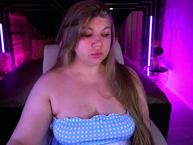 LyalyaPiska live cam on BongaCams