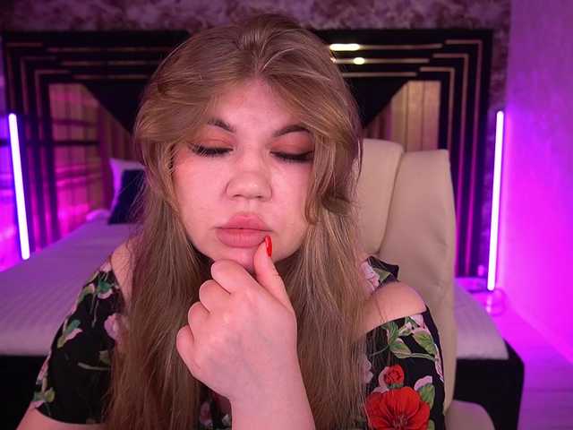 LyalyaPiska live cam on BongaCams