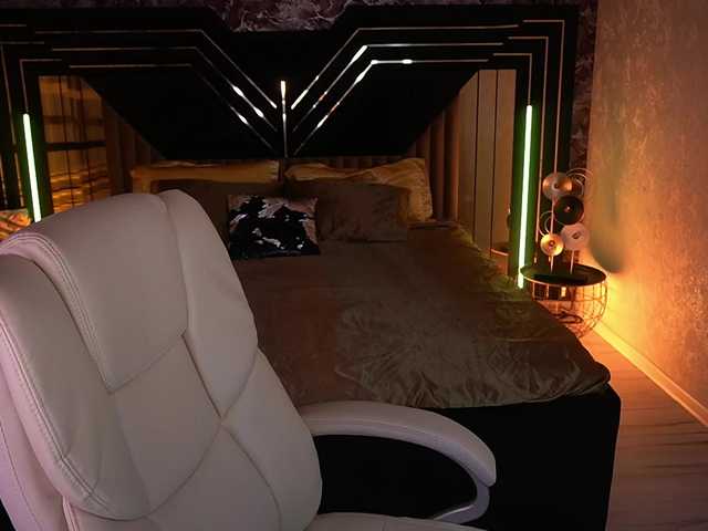 LyalyaPiska live cam on BongaCams