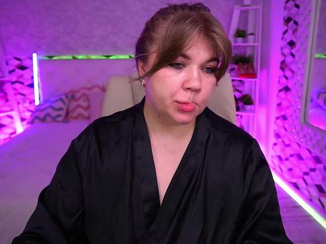 LyalyaPiska live cam on BongaCams