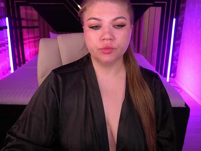 LyalyaPiska live cam on BongaCams