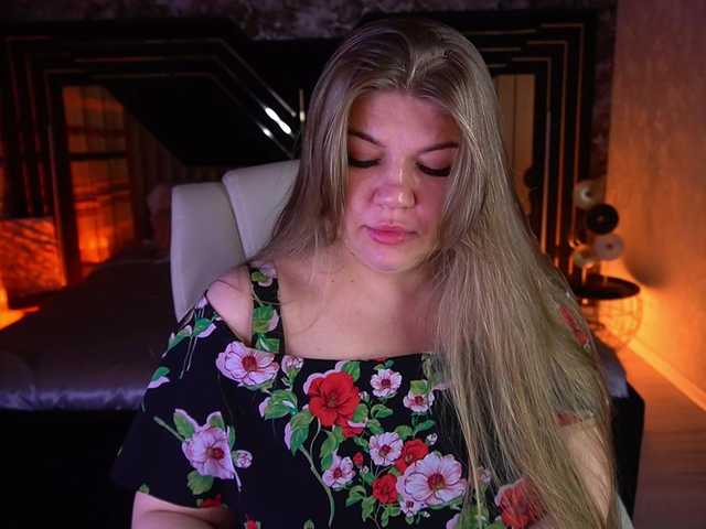 LyalyaPiska live cam on BongaCams