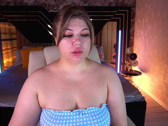 LyalyaPiska live cam on BongaCams