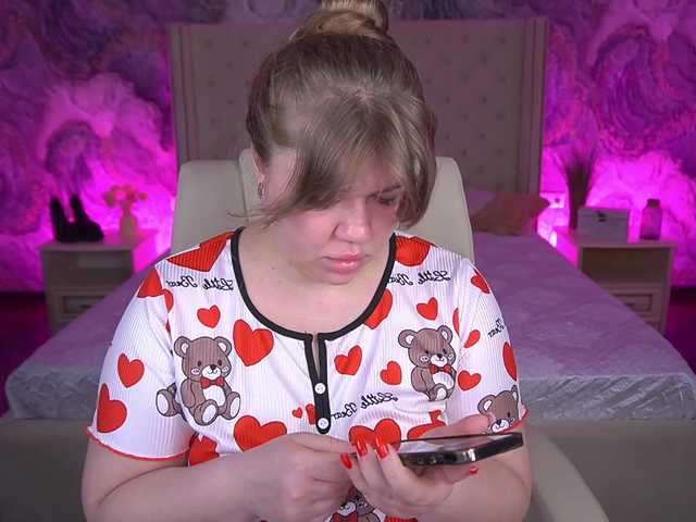 LyalyaPiska live cam on BongaCams