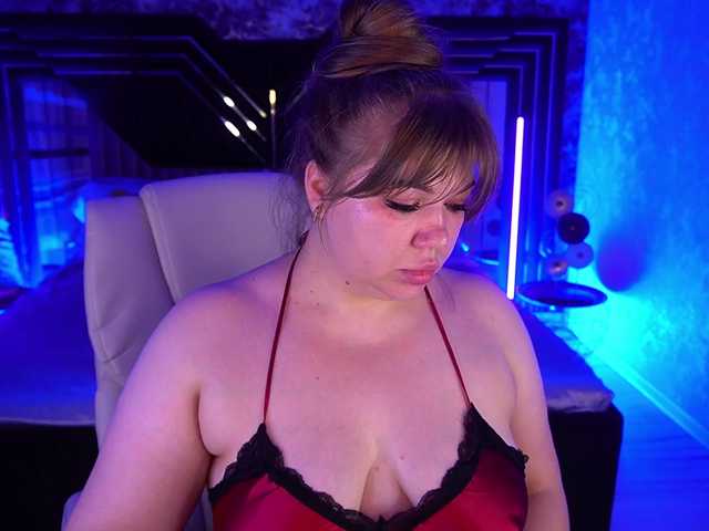 LyalyaPiska live cam on BongaCams