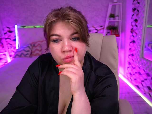 LyalyaPiska live cam on BongaCams