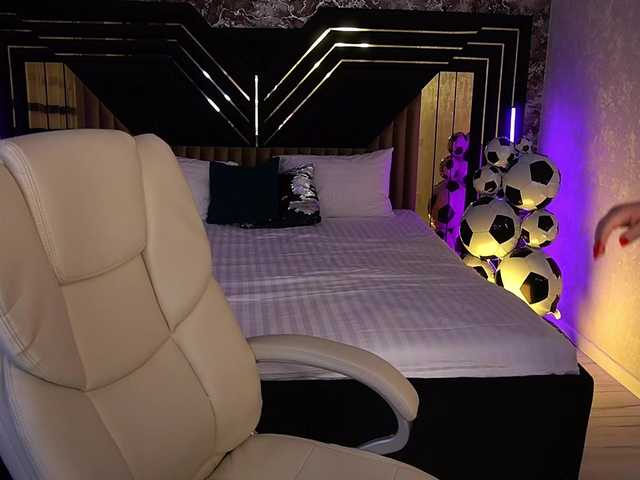 LyalyaPiska live cam on BongaCams