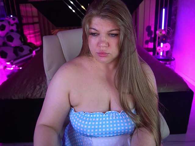 LyalyaPiska live cam on BongaCams
