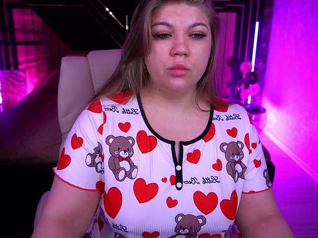 LyalyaPiska live cam on BongaCams