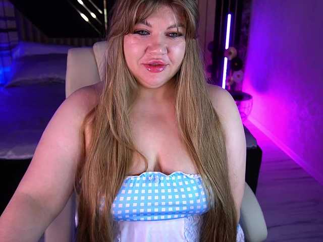 LyalyaPiska live cam on BongaCams