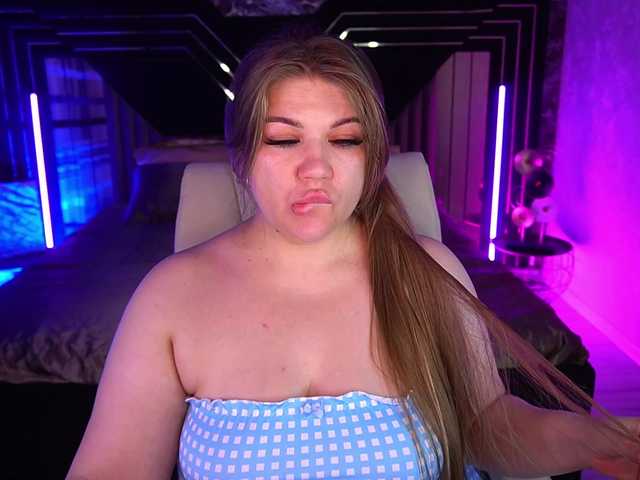 LyalyaPiska live cam on BongaCams