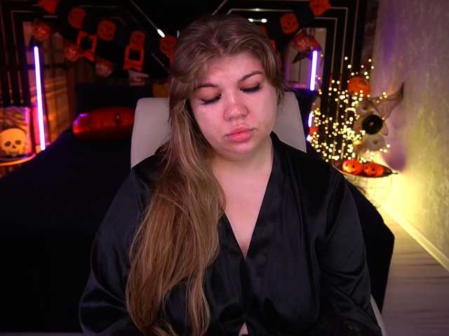 LyalyaPiska live cam on BongaCams
