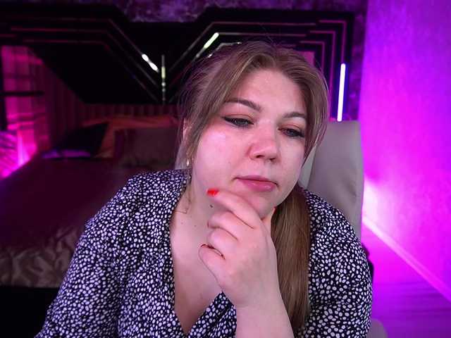 LyalyaPiska live cam on BongaCams