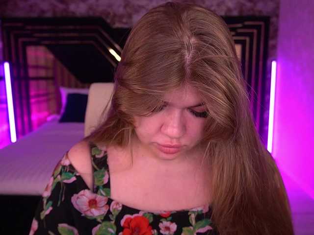 LyalyaPiska live cam on BongaCams