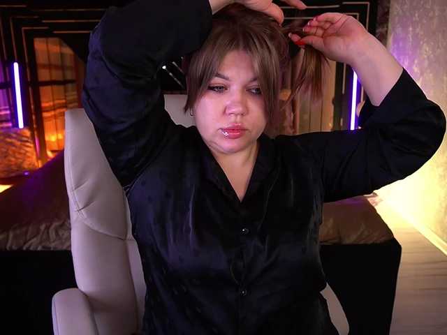 LyalyaPiska live cam on BongaCams