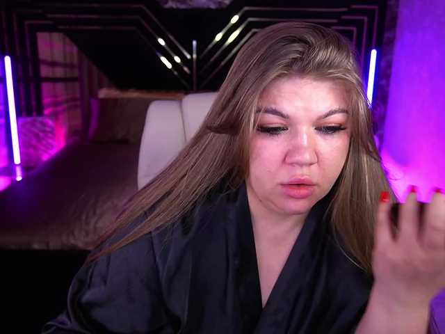 LyalyaPiska live webcam show