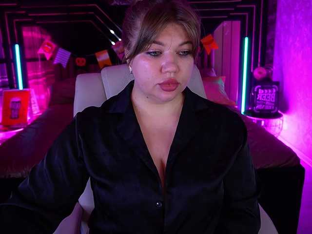 LyalyaPiska live cam on BongaCams