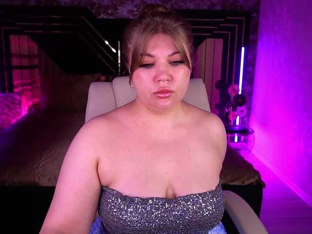LyalyaPiska live cam on BongaCams