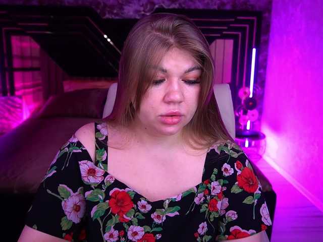 LyalyaPiska live cam on BongaCams