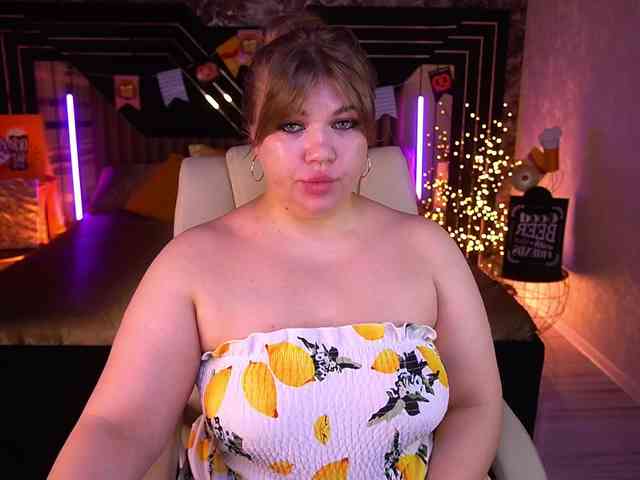 LyalyaPiska webcam