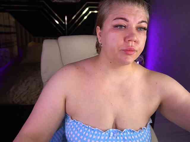 LyalyaPiska webcam