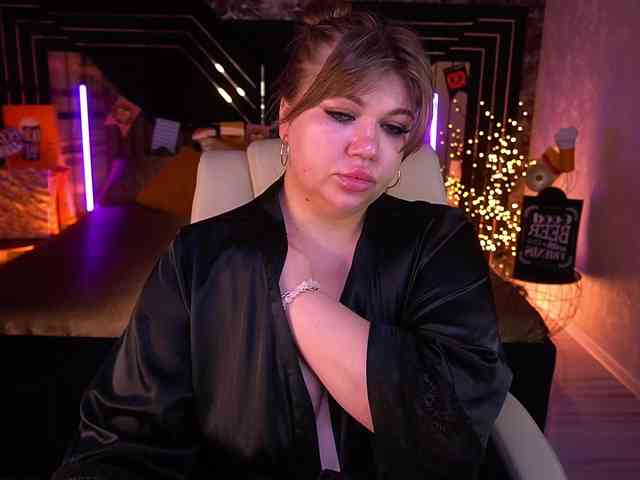 LyalyaPiska webcam