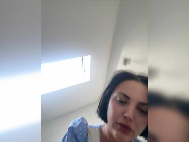 Lessa-voxx live cam on BongaCams