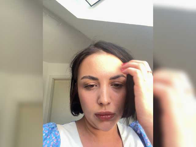 Lessa-voxx live cam on BongaCams