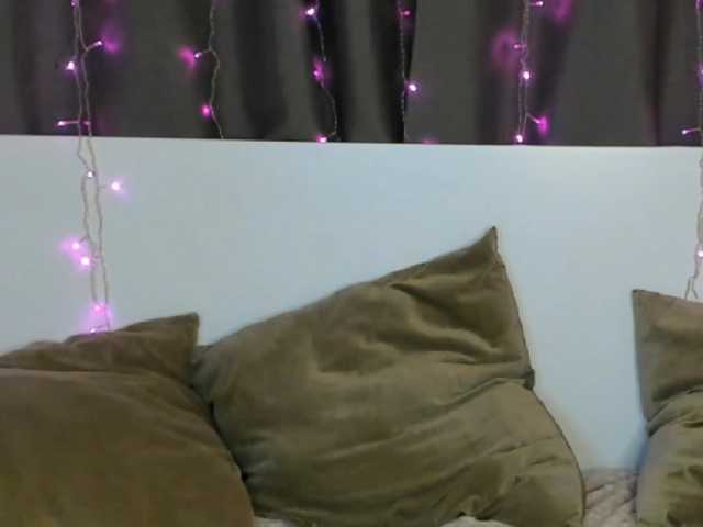 LunaSin21 — live female cam