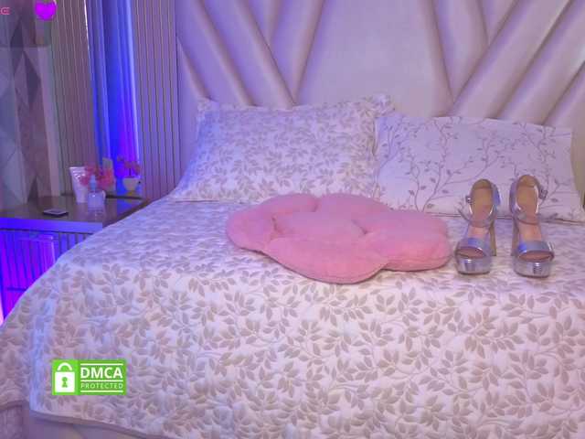 Mya-falcon live cam on BongaCams