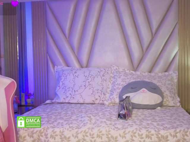 Mya-falcon live cam on BongaCams
