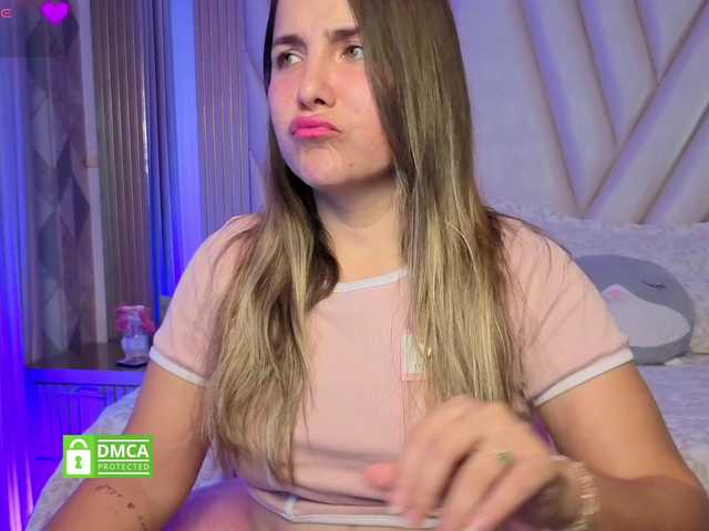 Mya-falcon live cam on BongaCams