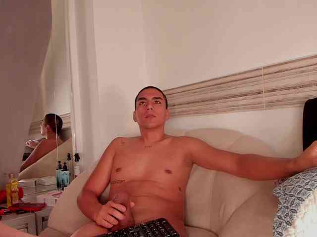 Carla_y_Stiv webcam
