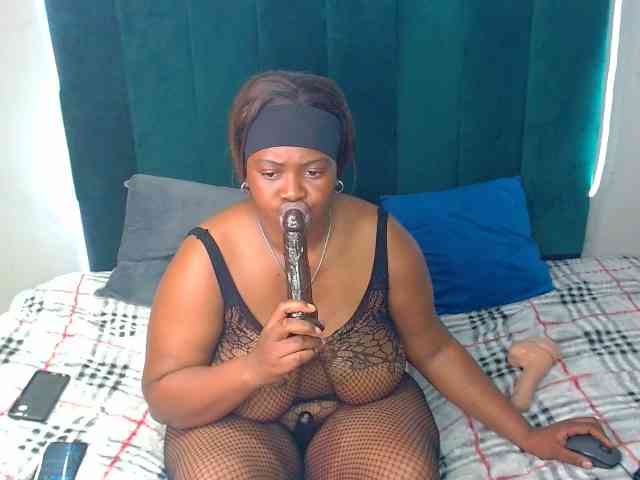 Model: SEXYLorraine