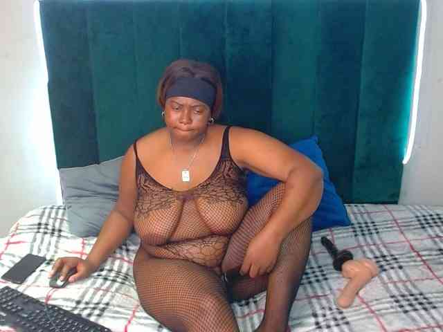 Model: SEXYLorraine