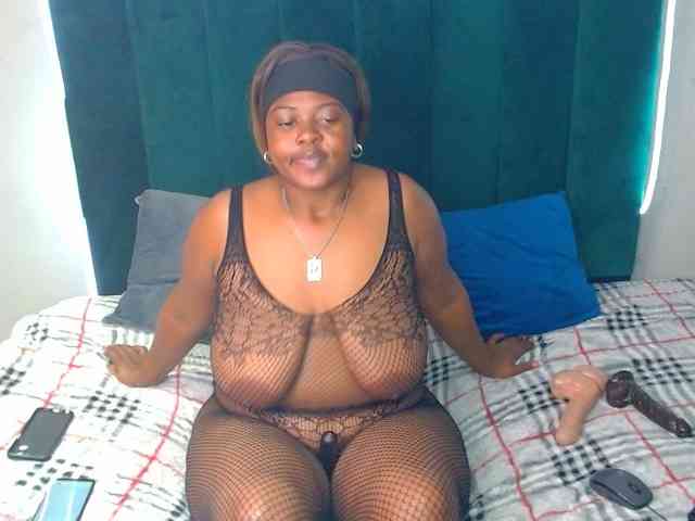 Model: SEXYLorraine