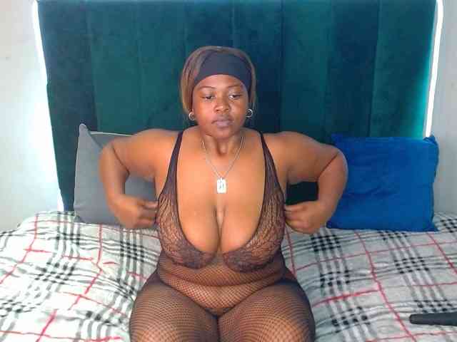Model: SEXYLorraine