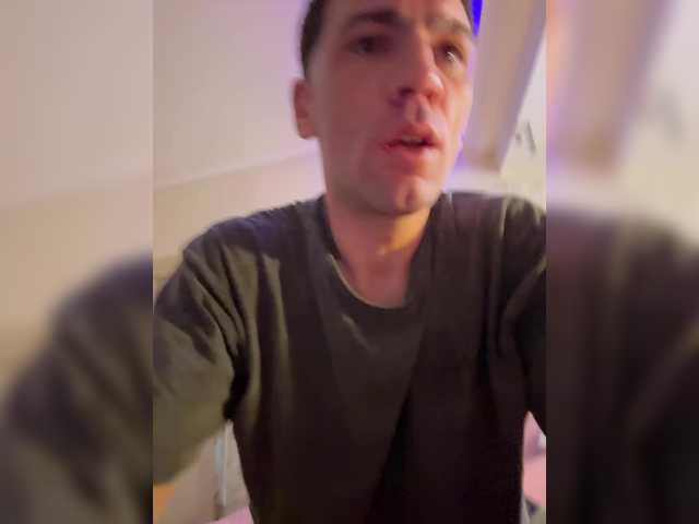 Animelucho221 — live male cam