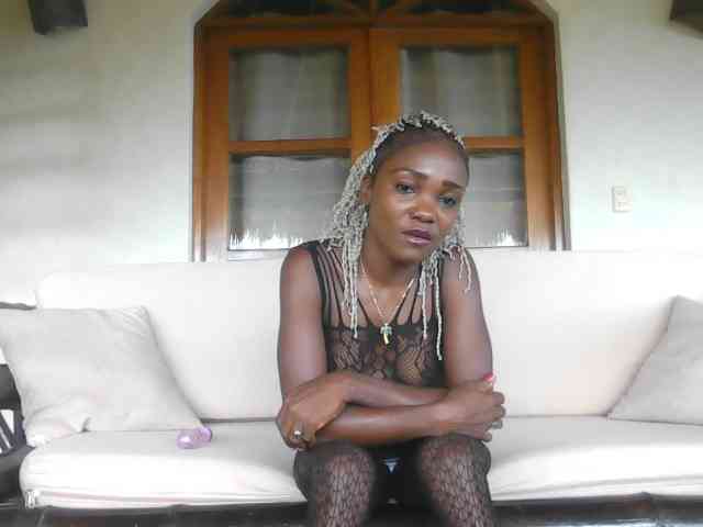 EbonyPrincess webcam