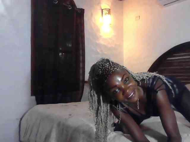 EbonyPrincess webcam