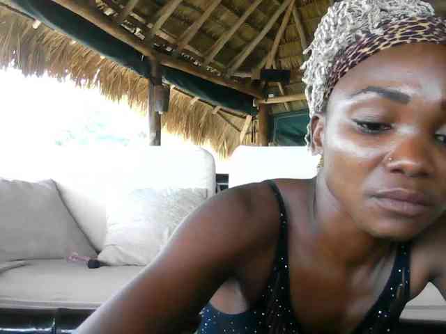 EbonyPrincess webcam